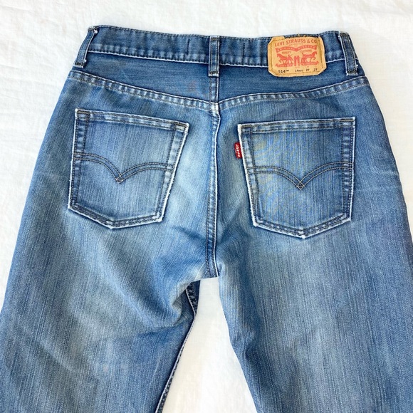 Levi’s 514 Classic straight-fit jeans - Picture 11 of 14